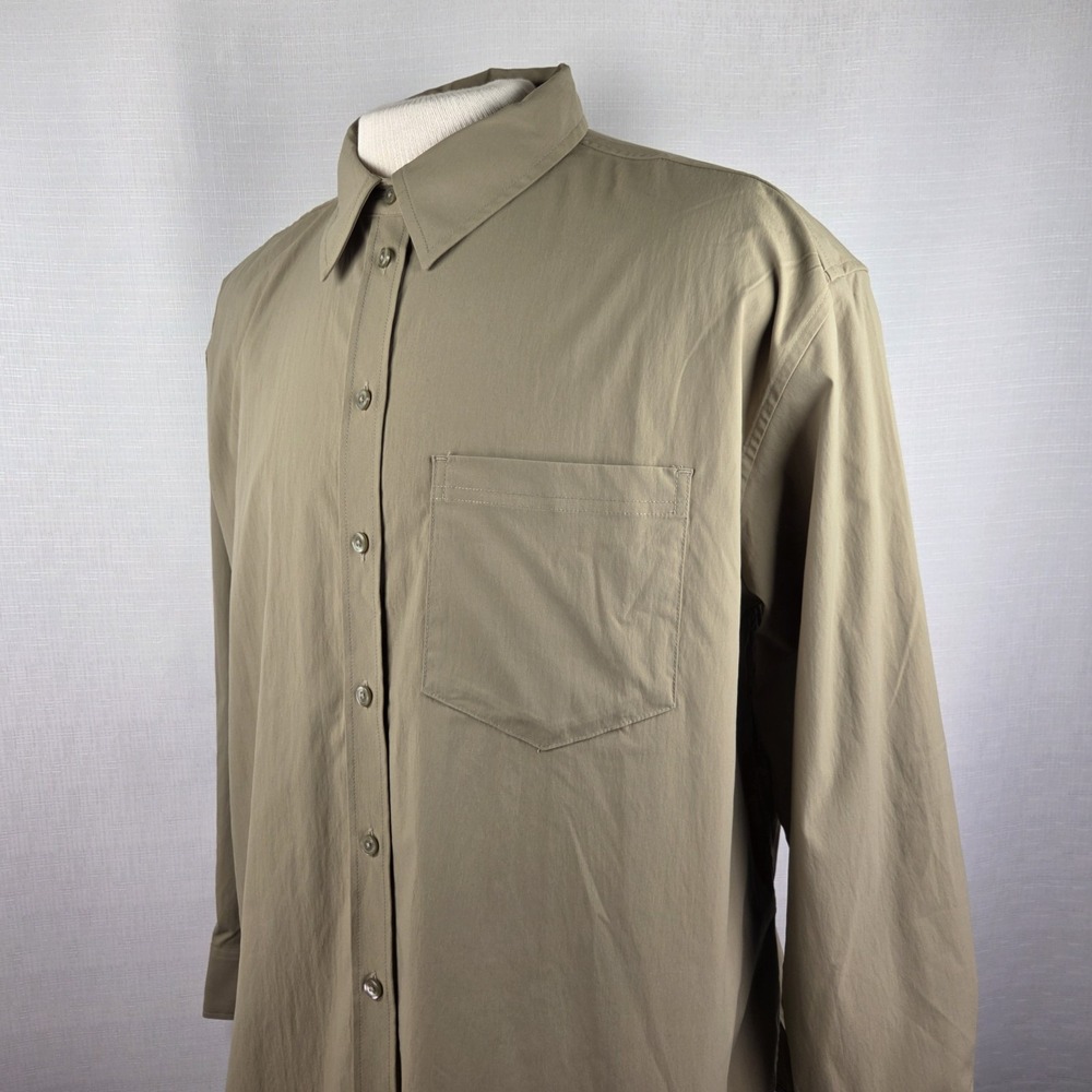Athleta Button‎ Up Shirt Men's Large Olive Green Long Sleeve Stretch Performance